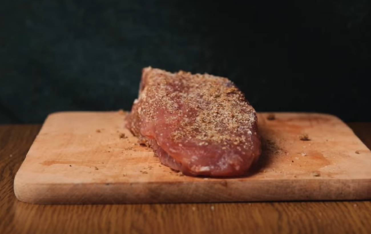 Вкусные и простые блюда из свинины: три рецепта для ежедневного или праздничного стола